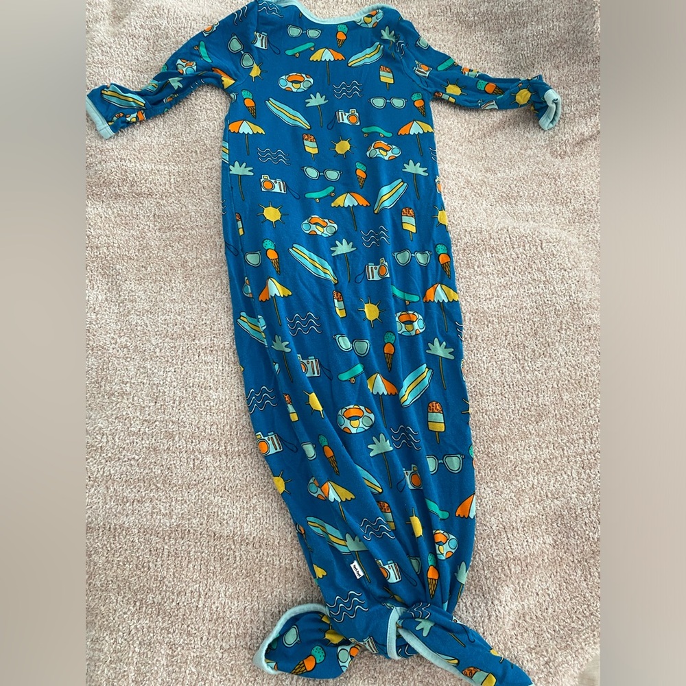 EUC little sleepies newborn nightgown